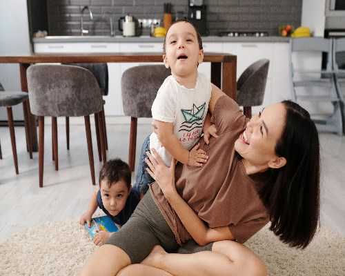 代怀孕怎么上户口_代怀包出生多少钱_60岁高龄生下双胞胎女儿 盛海琳失独再育